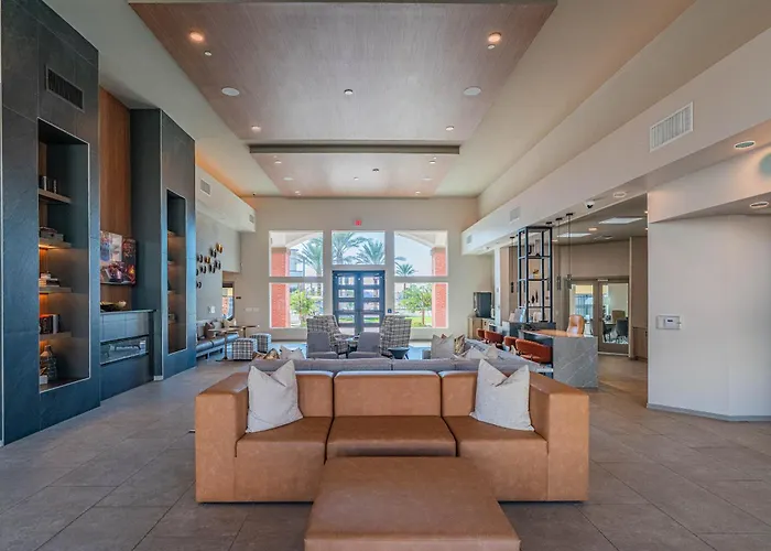Live By Stadium With Balconypoolgymparkingwd Glendale