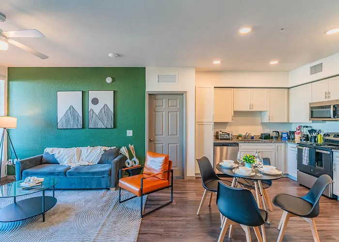 Apartment Live By Stadium With Balconypoolgymparkingwd *